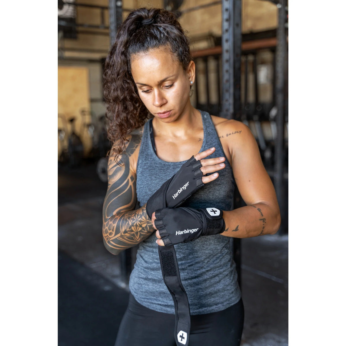 Harbinger Trainingshandschuhe mit Handgelenkbandage, schwarz