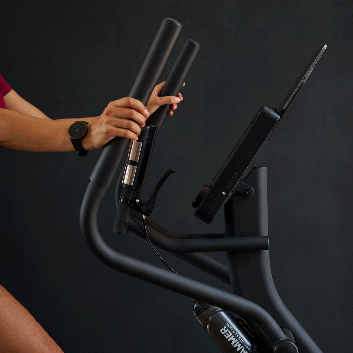 Hammer Maximum Ellipsentrainer E-Glide Acceleton