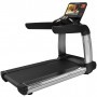 Life Fitness Platinum Club Series Discover SE3HD Treadmill Treadmill - 2