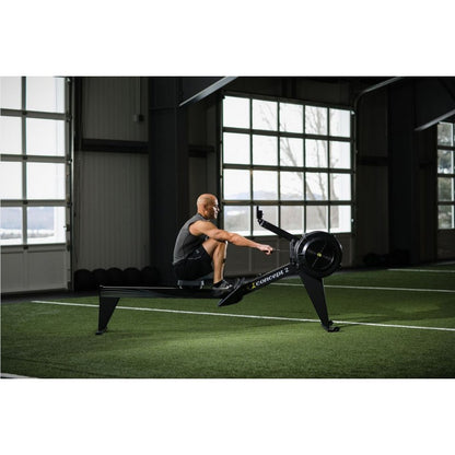 Concept2 RowErg Ruderergometer Tall mit PM5-Monitor