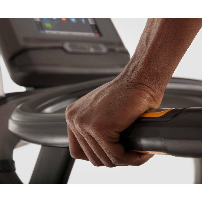Matrix Fitness TF50XUR Laufband