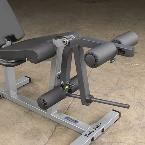 Body Solid Beinstrecker (sitzend) /-beuger (liegend) GLCE365B