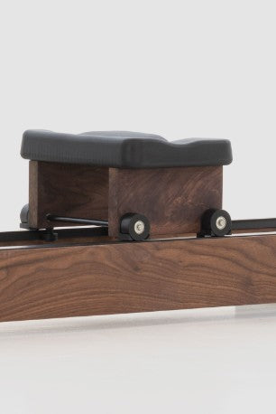 WaterRower Rudergerät Performance Nussbaum