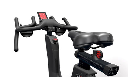 Life Fitness IC7 Indoor Cycle powered by ICG