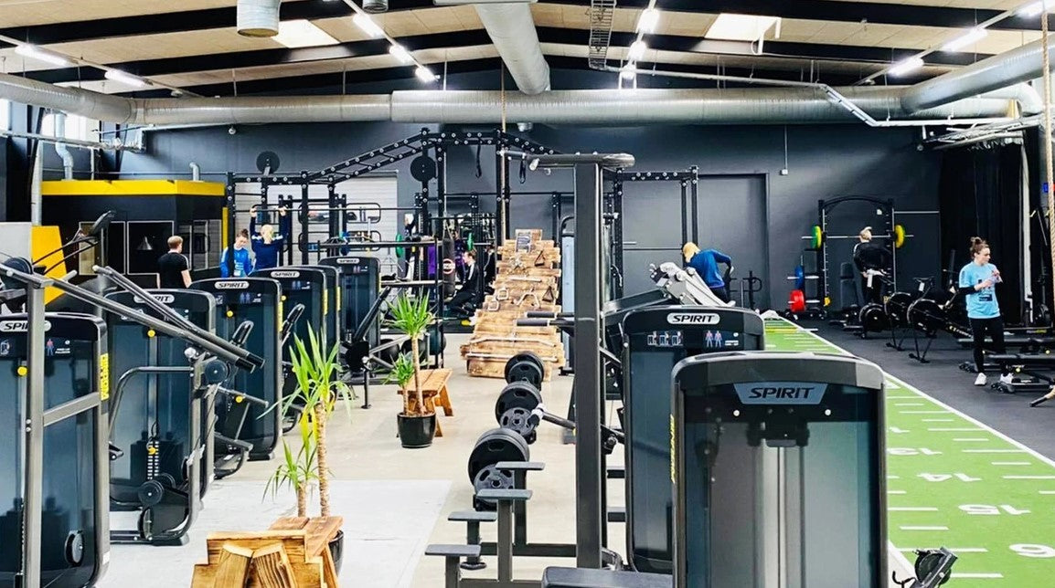 Spirit Fitness Commercial 8-Stationen-Turm (SP-3608)