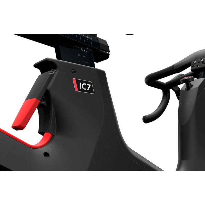 Life Fitness IC7 Indoor Cycle powered by ICG