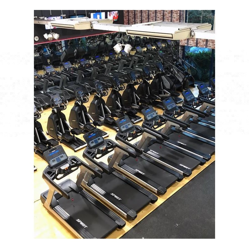 Spirit Fitness Commercial CE980LED Crosstrainer