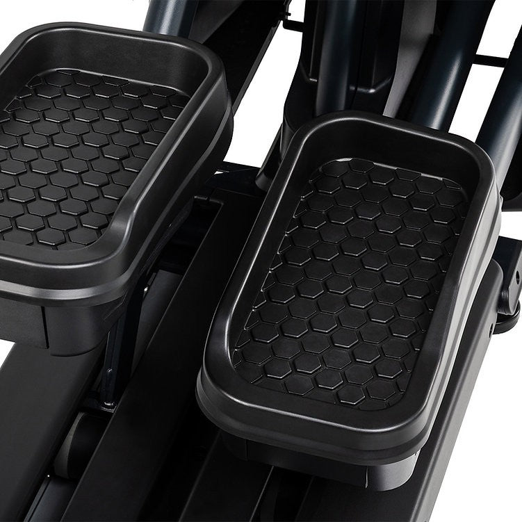Spirit Fitness Commercial CE980LED Crosstrainer