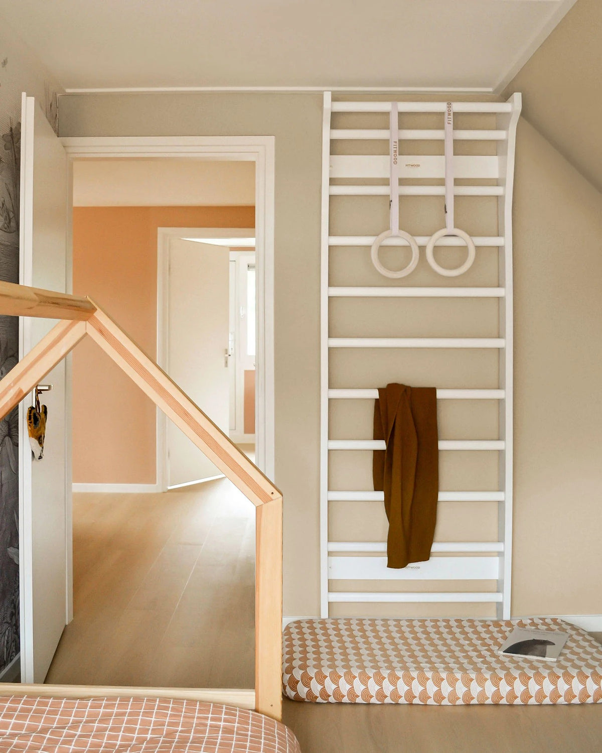 Fitwood Sprossenwand TAIMI Mini weisses Holz