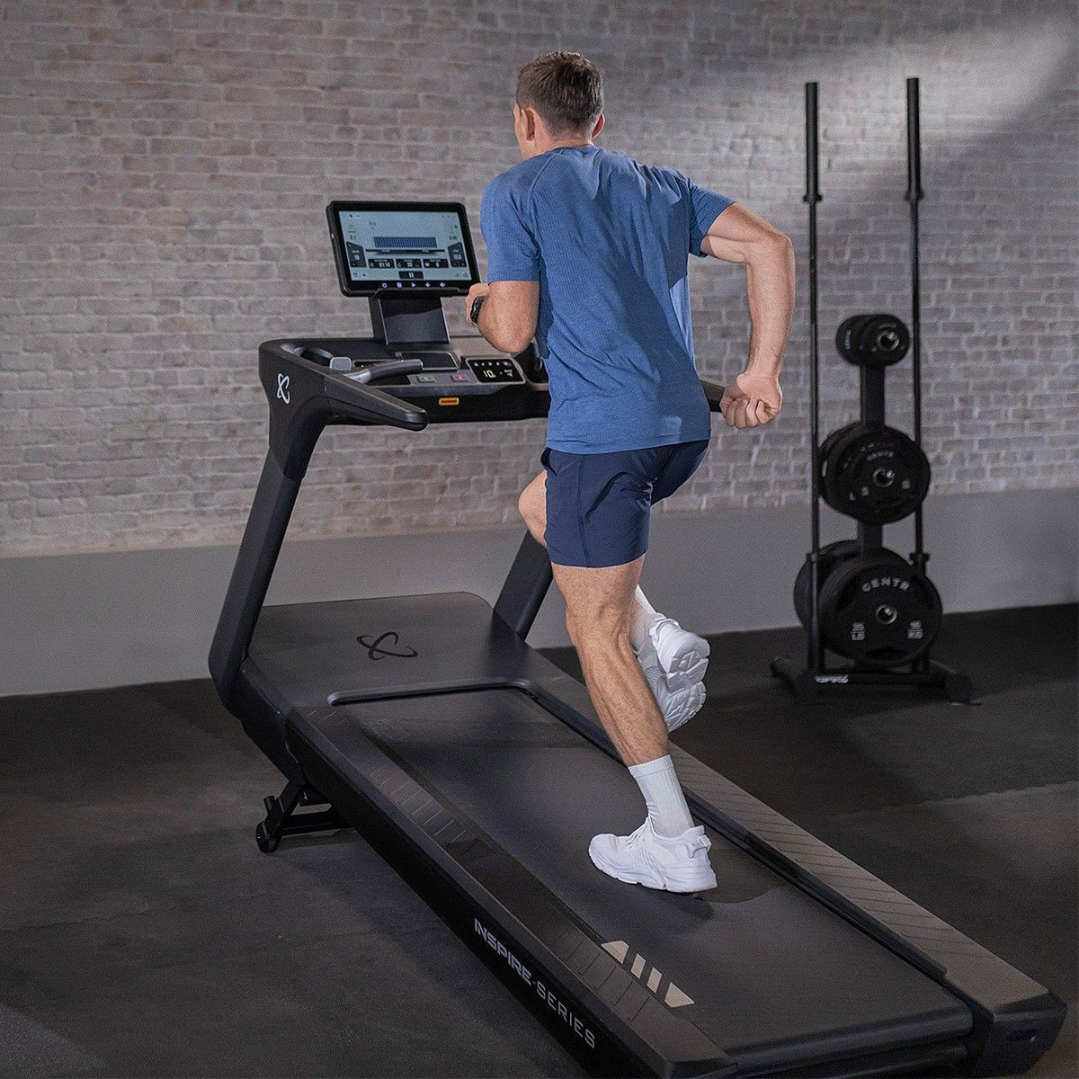 Inspire Series T7S Laufband