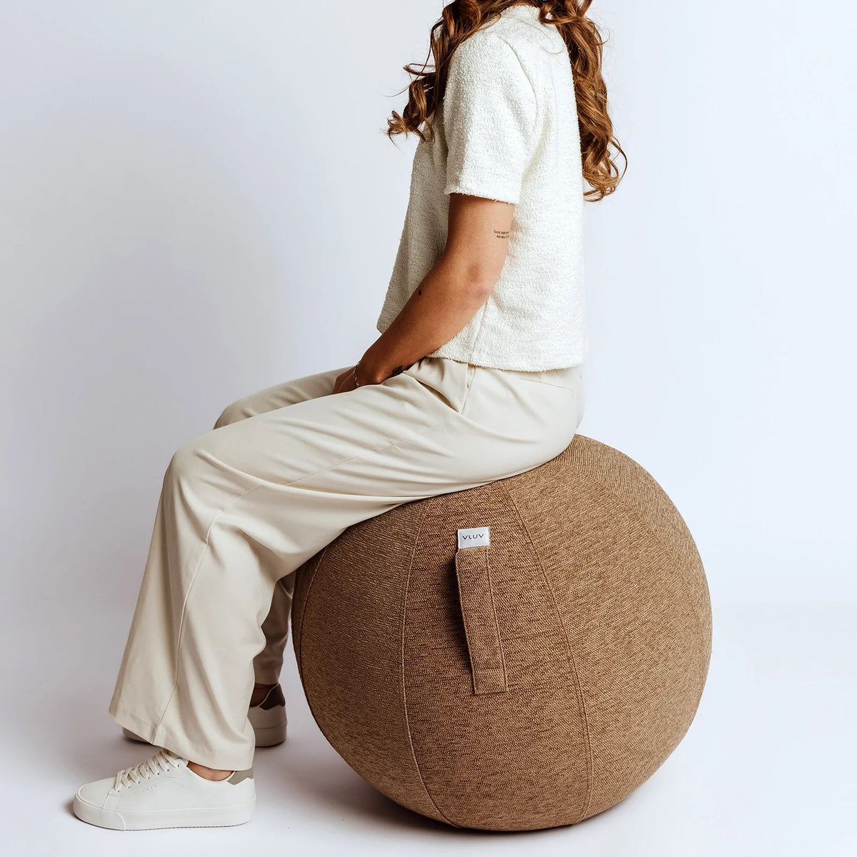 VLUV Stov Stoff-Sitzball, macchiato, 60-65cm
