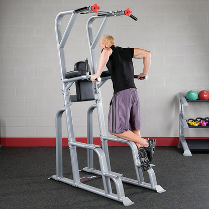 Body Solid Pro Club Line Beinhebe-/Dip-Station (SVKR1000)
