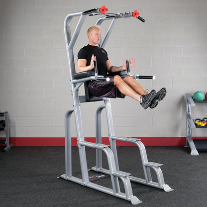 Body Solid Pro Club Line Beinhebe-/Dip-Station (SVKR1000)