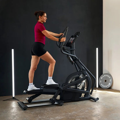 Hammer Maximum Ellipsentrainer E-Glide Acceleton