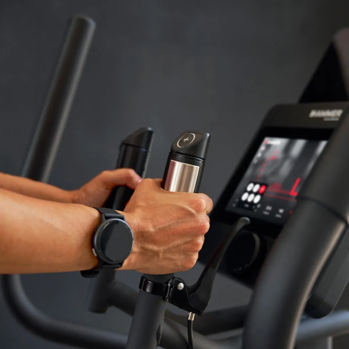 Hammer Maximum Ellipsentrainer E-Glide Acceleton