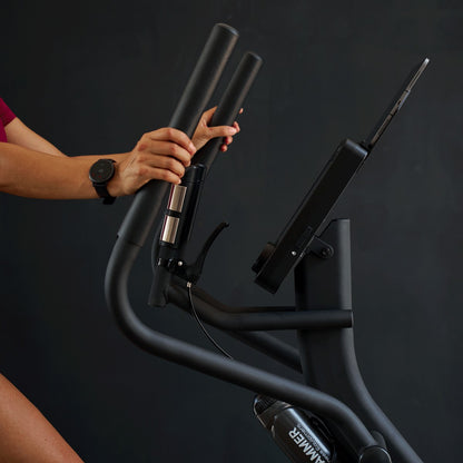 Hammer Maximum Ellipsentrainer E-Glide Acceleton